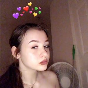 Meet your Posher, Elle